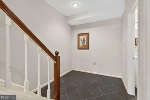 $659,900 | 6507 Kemper Lakes Court, Alexandria, VA 22312