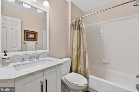 $659,900 | 6507 Kemper Lakes Court, Alexandria, VA 22312