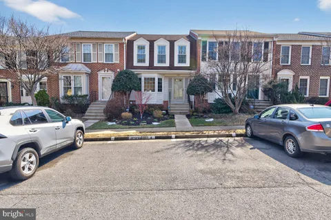 $659,900 | 6507 Kemper Lakes Court, Alexandria, VA 22312