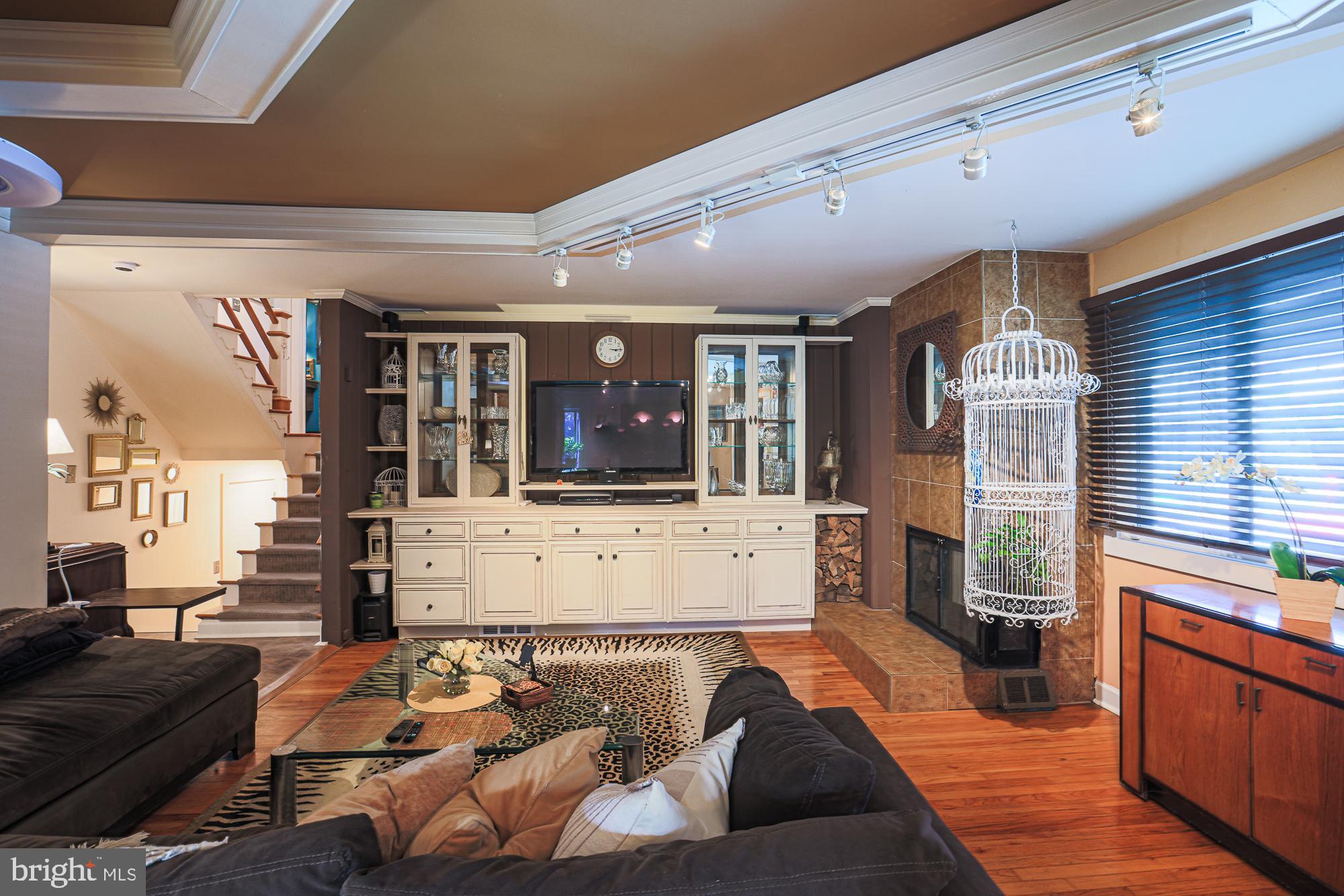 6807 Pimlico Drive Baltimore, MD 21209 - Photo 7 of 77