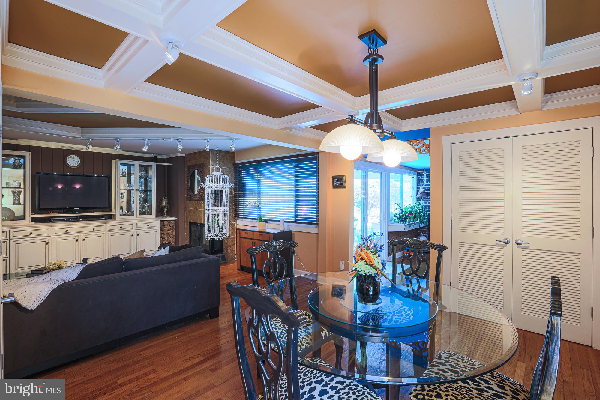 6807 Pimlico Drive Baltimore, MD 21209 - Photo 9 of 77