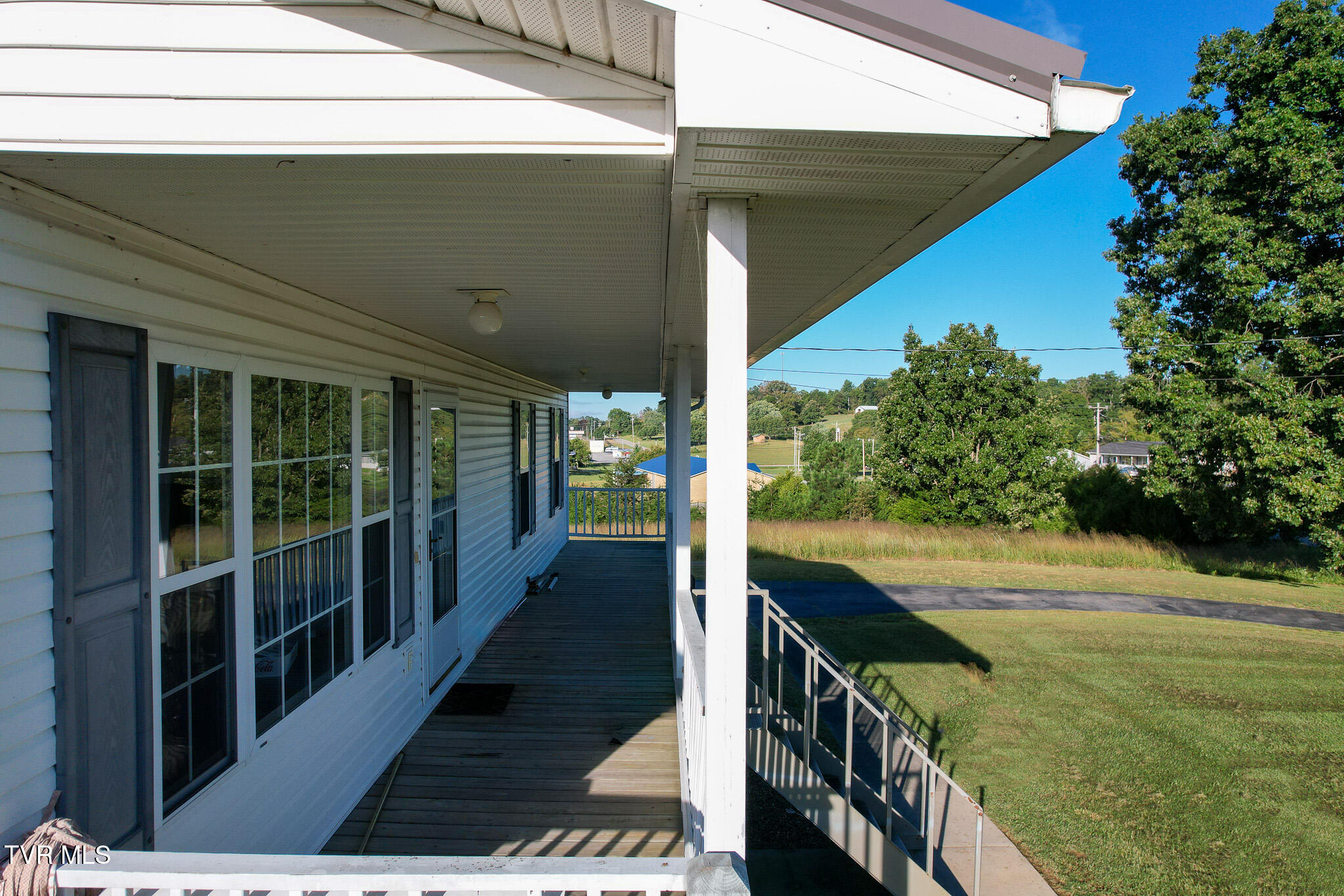 1735 Main Street Mosheim, TN 37818 - Photo 4 of 48 4