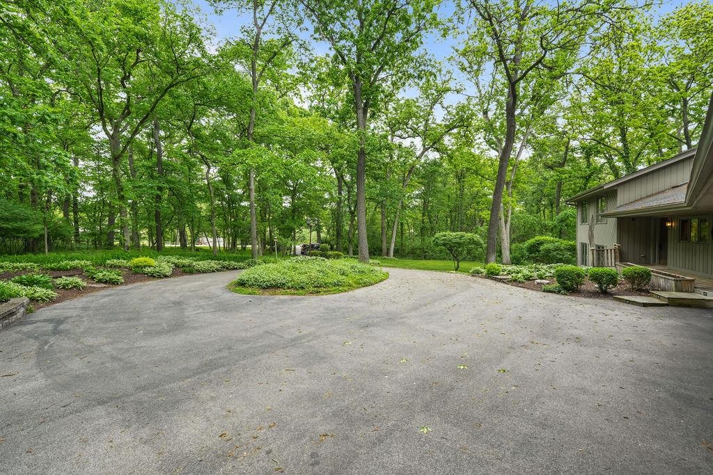 10876 Crockett Road Roscoe, IL 61073 - Photo 7 of 58