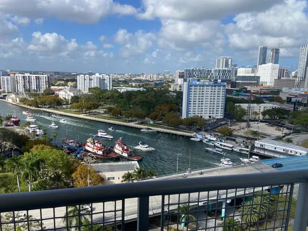 $2,800 | 10 Southwest South River Drive, Unit 1608, Miami, FL 33130