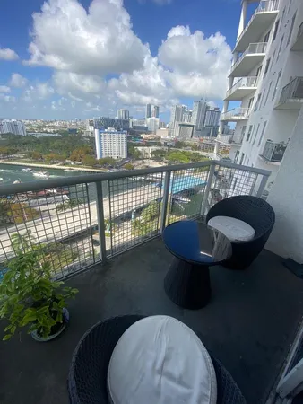 $2,800 | 10 Southwest South River Drive, Unit 1608, Miami, FL 33130