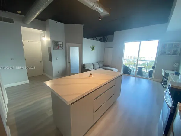 $2,800 | 10 Southwest South River Drive, Unit 1608, Miami, FL 33130