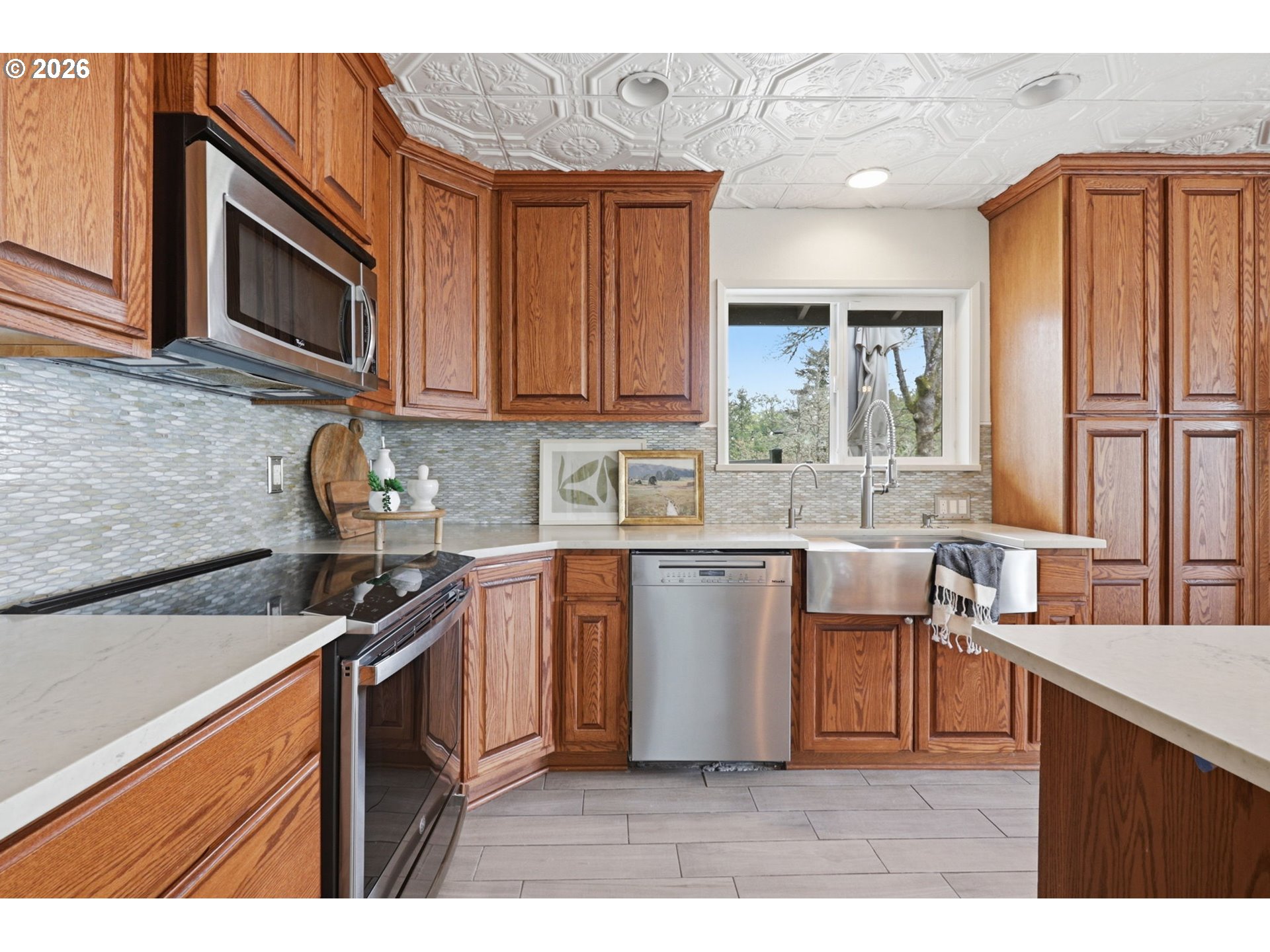 4011 Southeast Crown Road Camas, WA 98607 - Photo 9 of 39