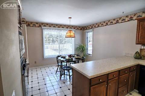 13417 Fenton Road Fenton, MI 48430 - Photo 7 of 26 20432323-6.JPG