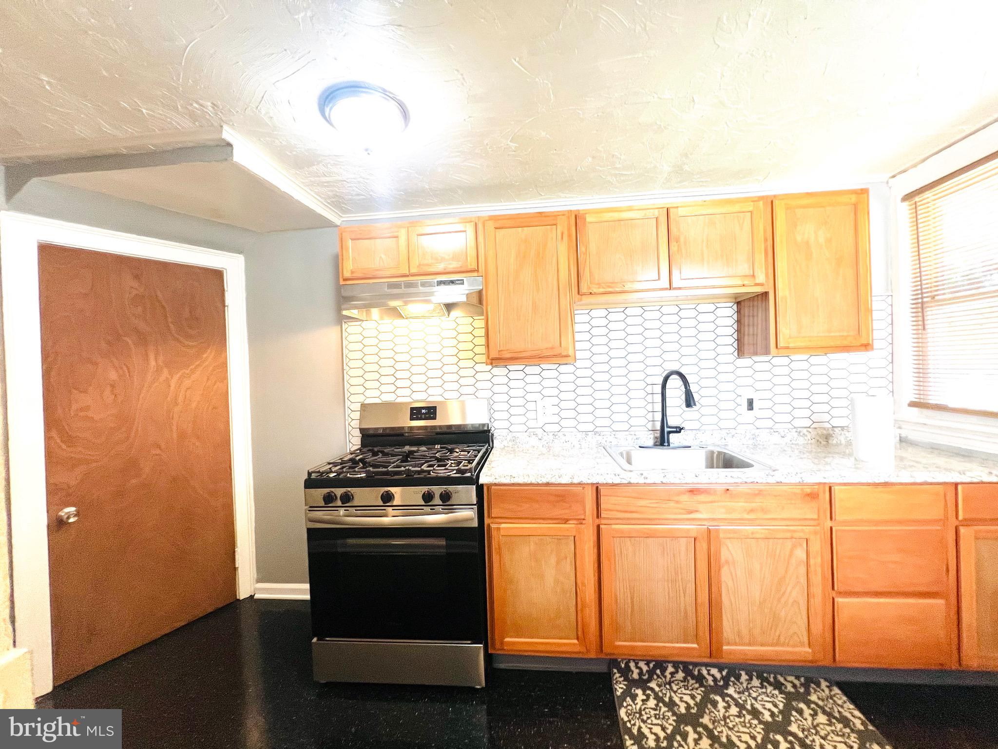 2930 Kansas Road Camden, NJ 08104 - Photo 7 of 22