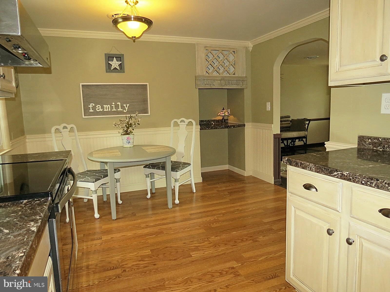 3700 Ridge Road Westminster, MD 21157 - Photo 10 of 27 Kitchen has Breakfast Area