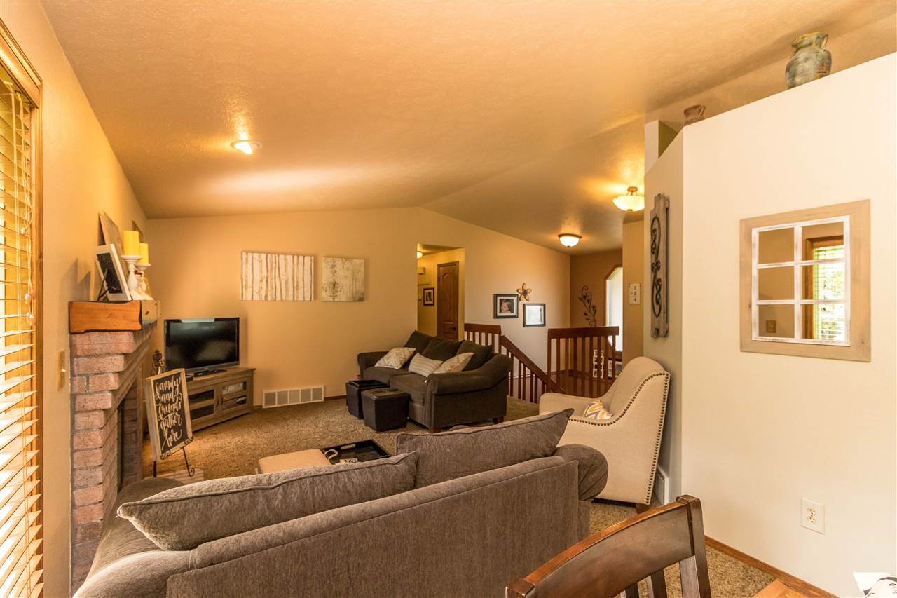 5319 West Ridgecrest Drive Spokane, WA 99208 - Photo 4 of 20 Gallery Image 4