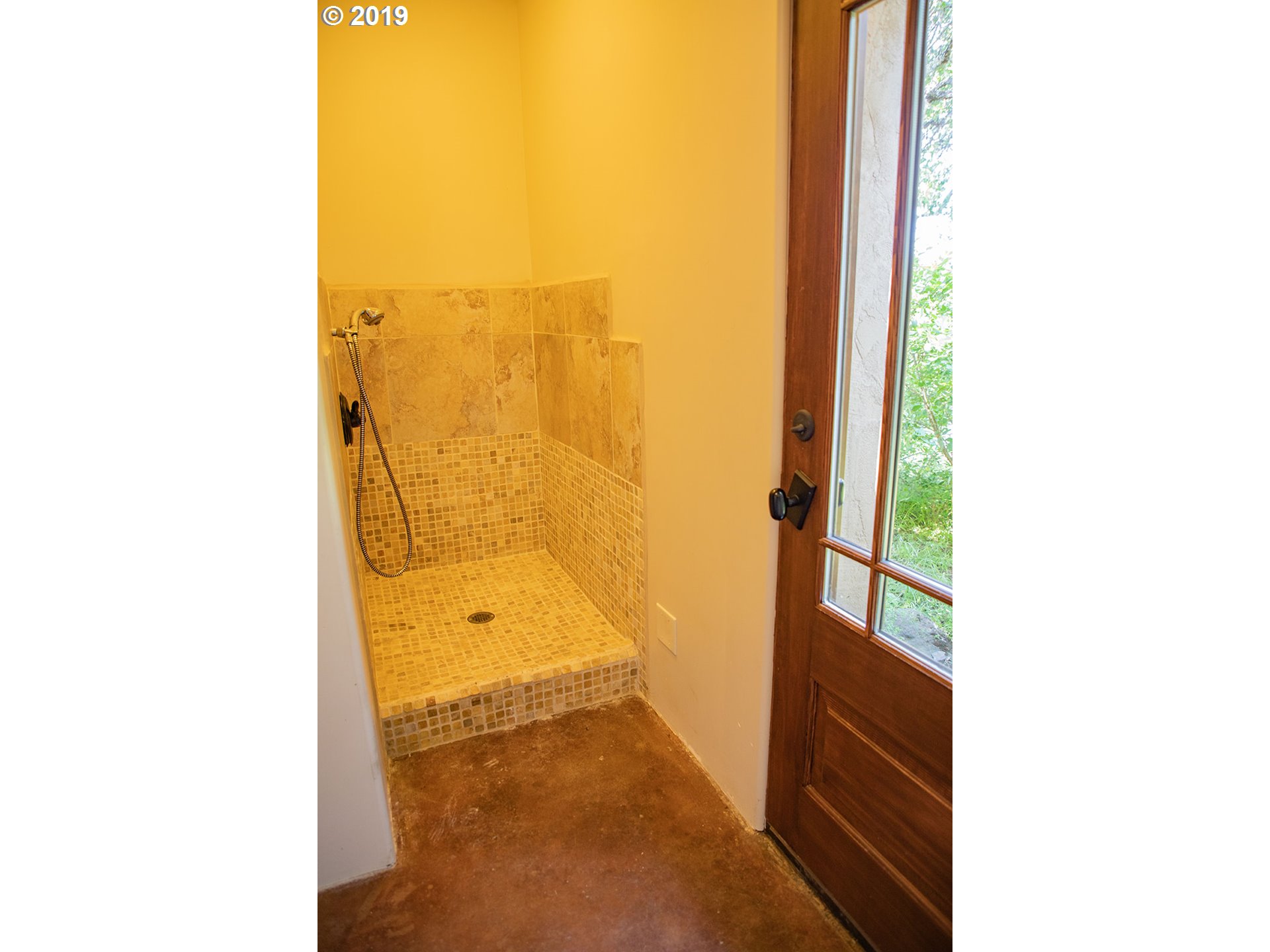1607 Catron Road Mosier, OR 97040 - Photo 17 of 31 Gallery Image 17