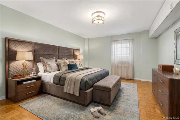 $1,995 | 6 Fordham Hill Ovl, Unit 6A | University Heights