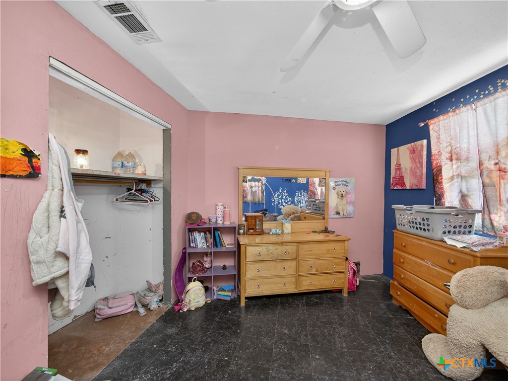 21500 Firefly Road Florence, TX 76527 - Photo 16 of 39