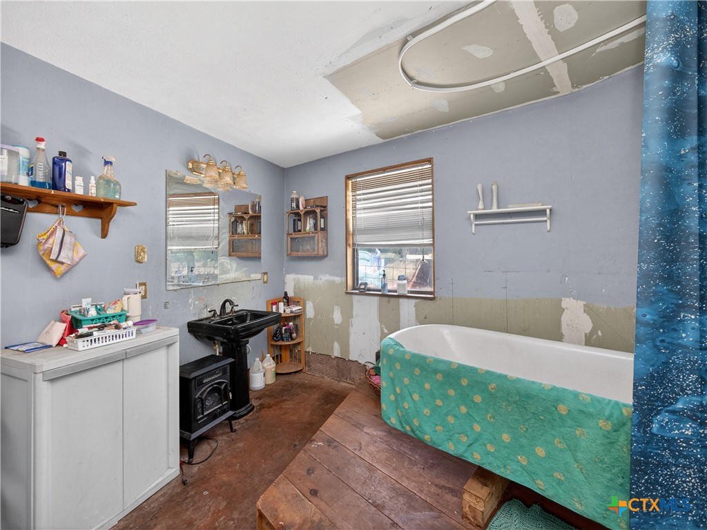 21500 Firefly Road Florence, TX 76527 - Photo 17 of 39