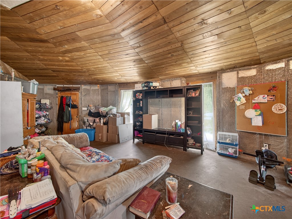 21500 Firefly Road Florence, TX 76527 - Photo 6 of 39