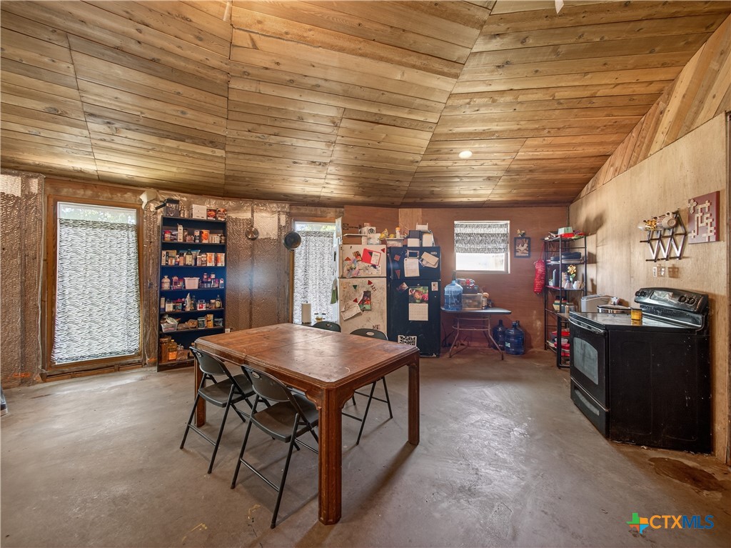 21500 Firefly Road Florence, TX 76527 - Photo 9 of 39