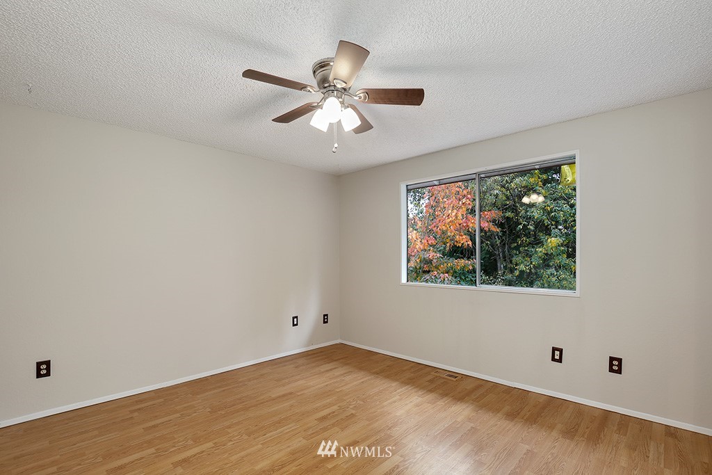 1926 181st Street Southeast Bothell, WA 98012 - Photo 8 of 22