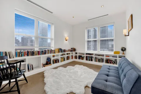 $2,375,000 | 55 West Delaware Place, Unit 1120, Chicago, IL 60610
