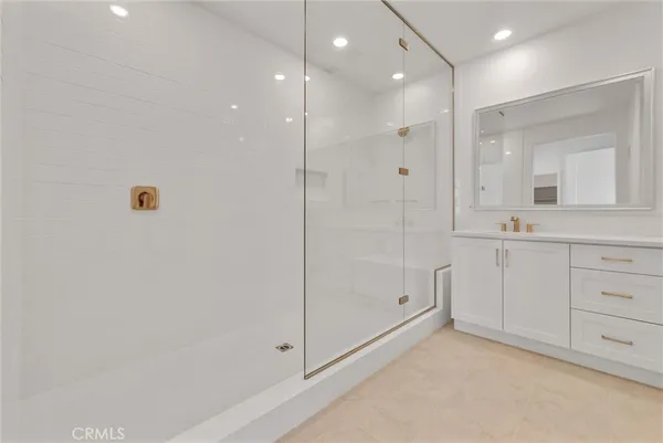 $5,750 | 178 Yugen, Irvine, CA 92618