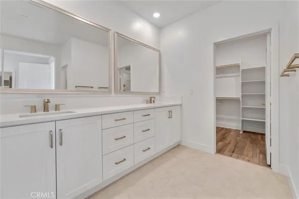 $5,750 | 178 Yugen, Irvine, CA 92618