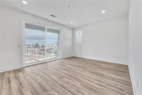 $5,750 | 178 Yugen, Irvine, CA 92618