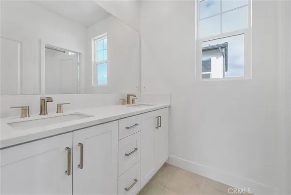 $5,750 | 178 Yugen, Irvine, CA 92618