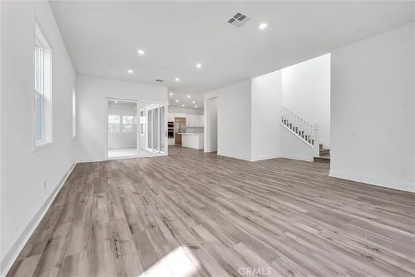 $5,750 | 178 Yugen, Irvine, CA 92618