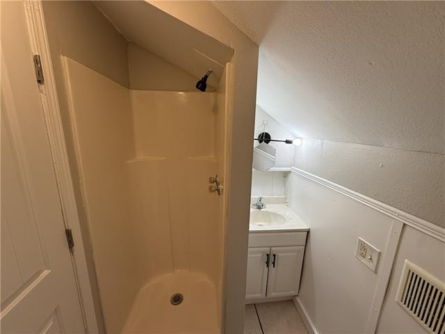412 Magnolia Avenue, Unit B Boutte, LA 70039 - Photo 7 of 9