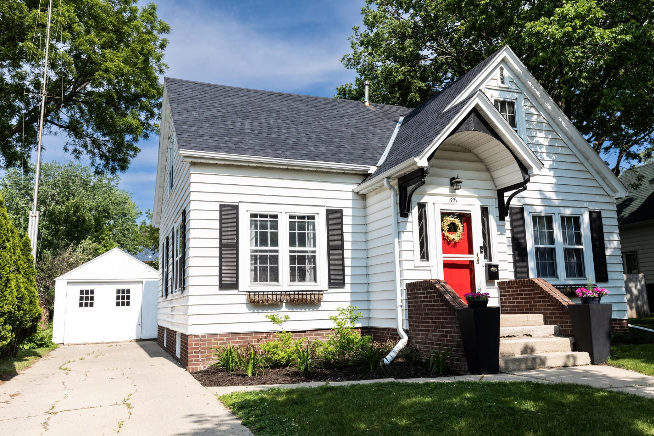 621 3rd Street Southeast Willmar, MN 56201 - Photo 1 of 1