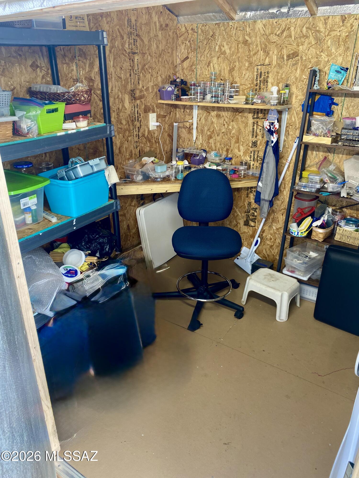 2843 19 Interstate 19 Frontage Road, Unit 116 Amado, AZ 85645 - Photo 26 of 32 a room with musical instruments
