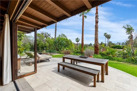 $4,695,000 | 27409 Pacific Coast Highway, Malibu, CA 90265