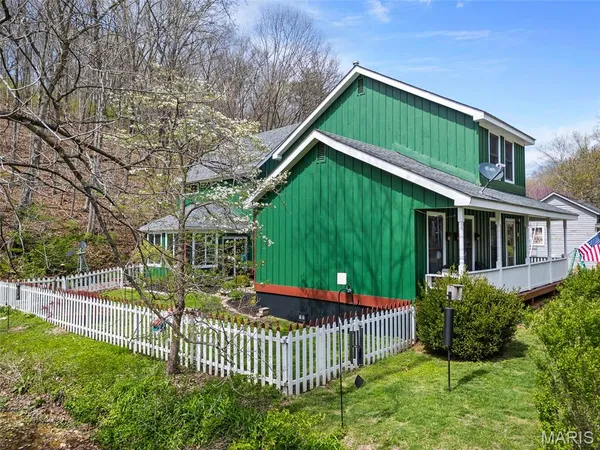 $325,000 | 67 Mill Street, Elsah, IL 62028