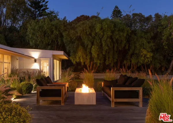 $40,000 | 6048 Philip Avenue, Malibu, CA 90265