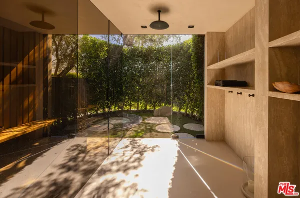 $40,000 | 6048 Philip Avenue, Malibu, CA 90265
