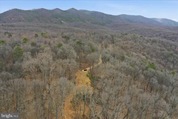 a view of a dry field
