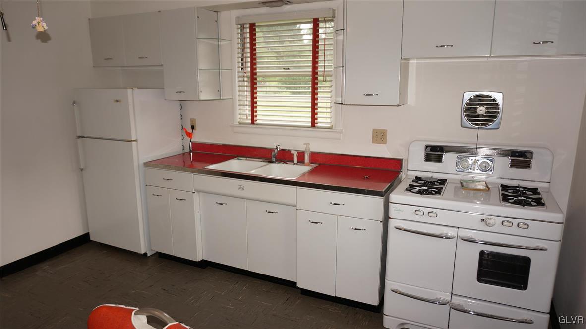 3271 Bingen Road Bethlehem, PA 18015 - Photo 12 of 35 Gallery Image 12