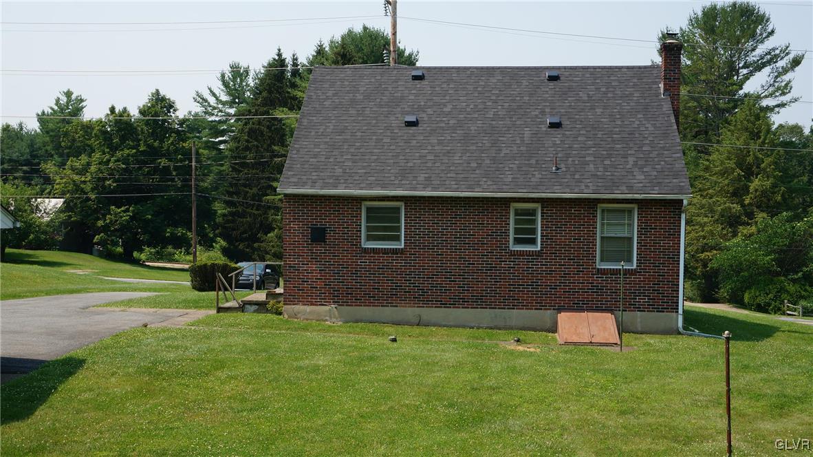 3271 Bingen Road Bethlehem, PA 18015 - Photo 31 of 35 Gallery Image 31
