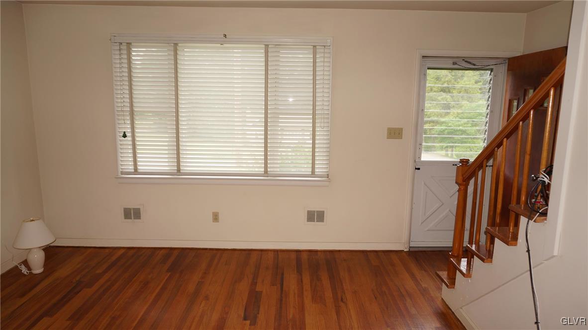 3271 Bingen Road Bethlehem, PA 18015 - Photo 6 of 35 Gallery Image 6