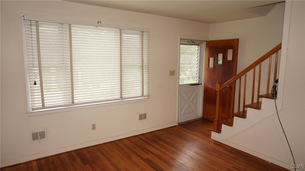 3271 Bingen Road Bethlehem, PA 18015 - Photo 7 of 35 Gallery Image 7