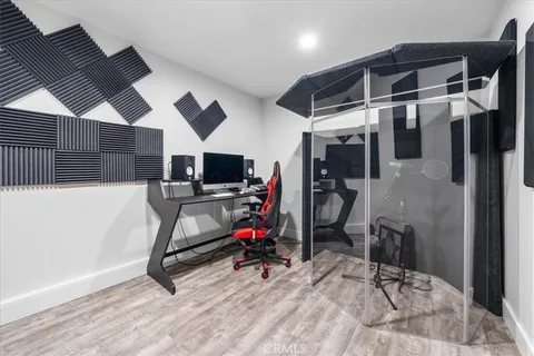 $1,749,000 | 26111 Hatmor Drive, Calabasas, CA 91302