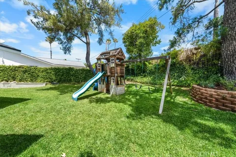 $1,749,000 | 26111 Hatmor Drive, Calabasas, CA 91302