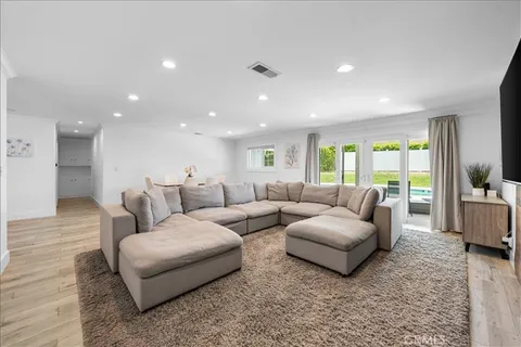 $1,749,000 | 26111 Hatmor Drive, Calabasas, CA 91302