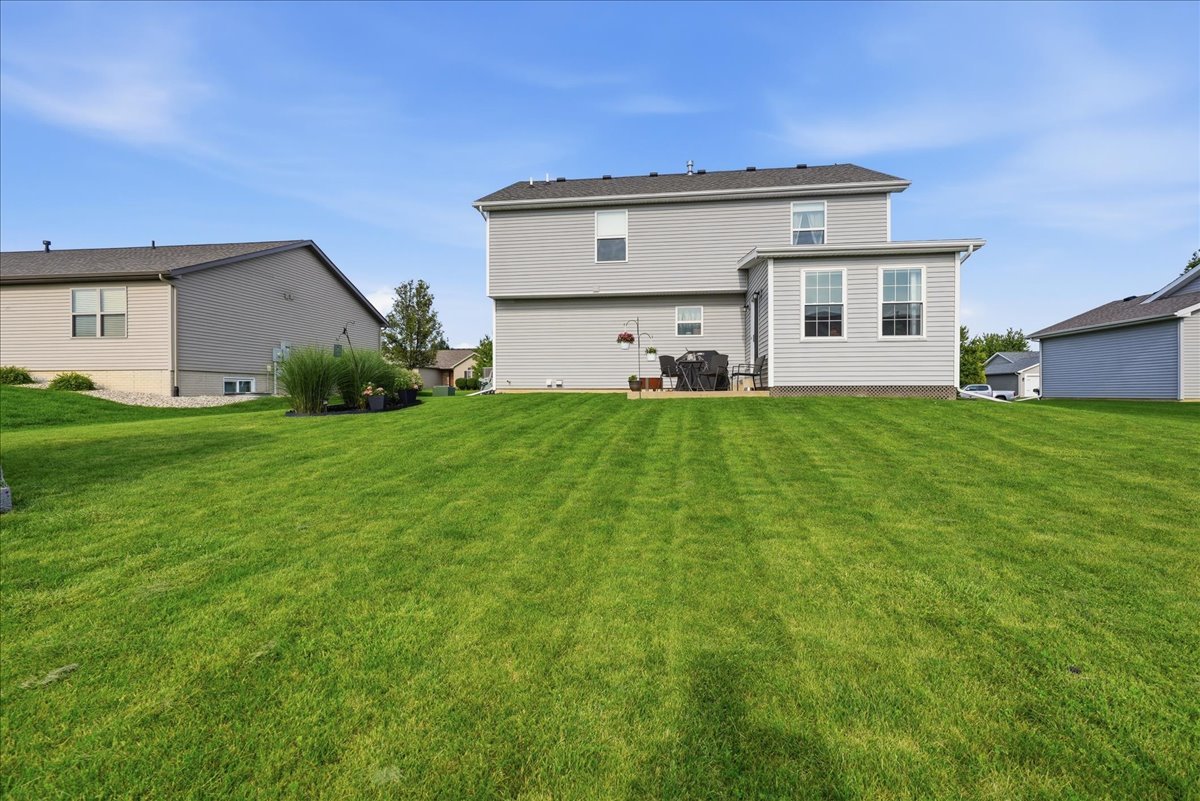 2411 Corinth Lane Normal, IL 61761 - Photo 34 of 38
