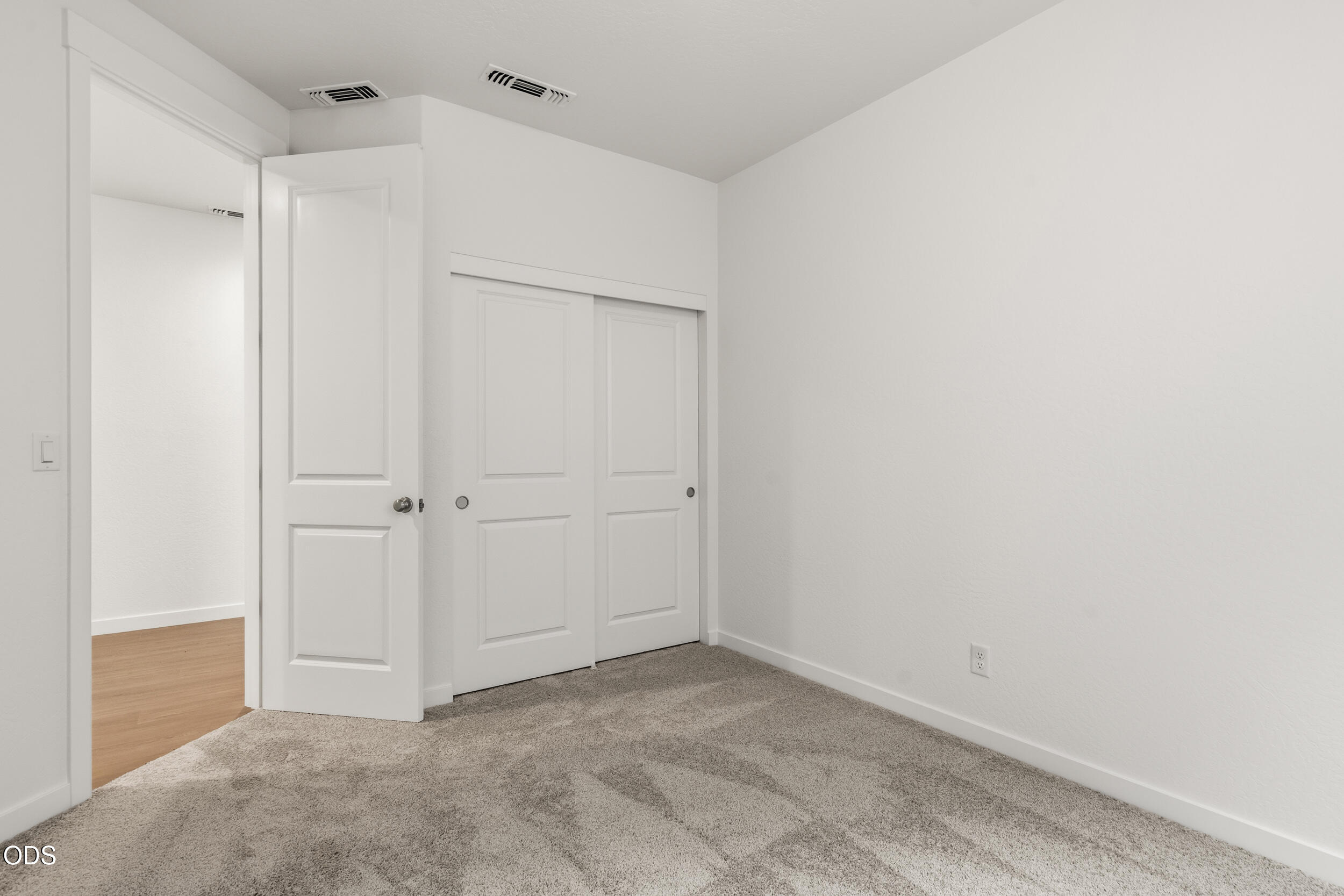 136 Valemont Drive, Unit 13 Eagle Point, OR 97524 - Photo 27 of 31