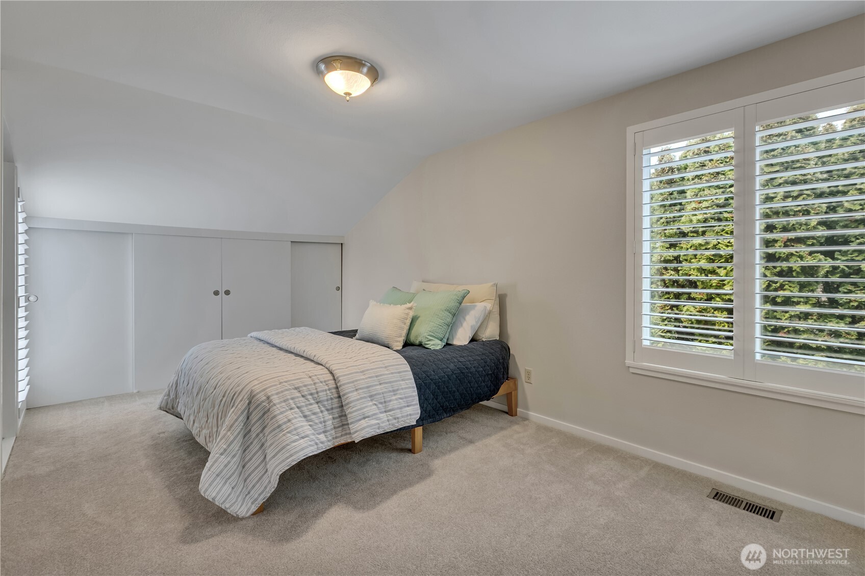 31643 37th Avenue Southwest Federal Way, WA 98023 - Photo 17 of 37