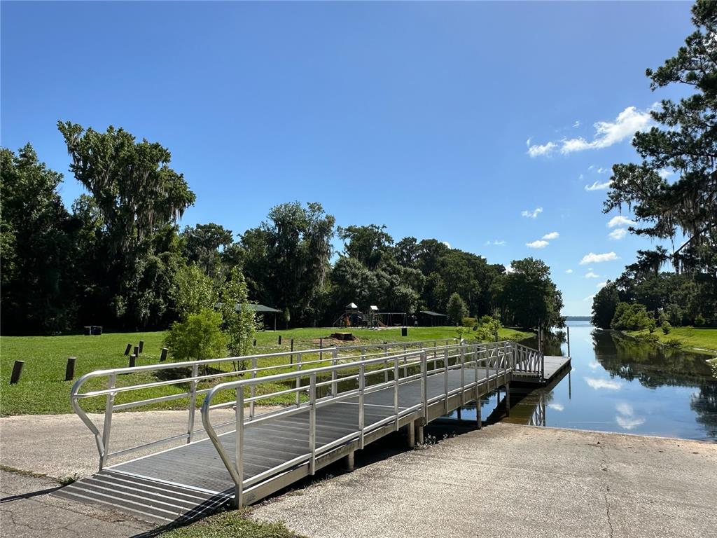 5850 Southeast Hawthorne Road Gainesville, FL 32641 - Photo 5 of 5 a view of a park with large trees