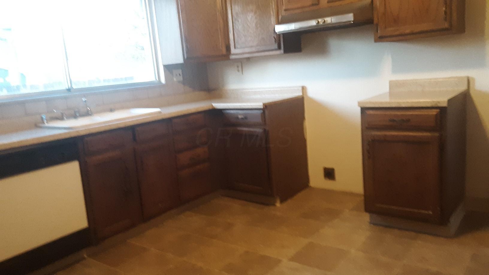 2576 Minerva Lake Road Columbus, OH 43231 - Photo 7 of 30 Gallery Image 7