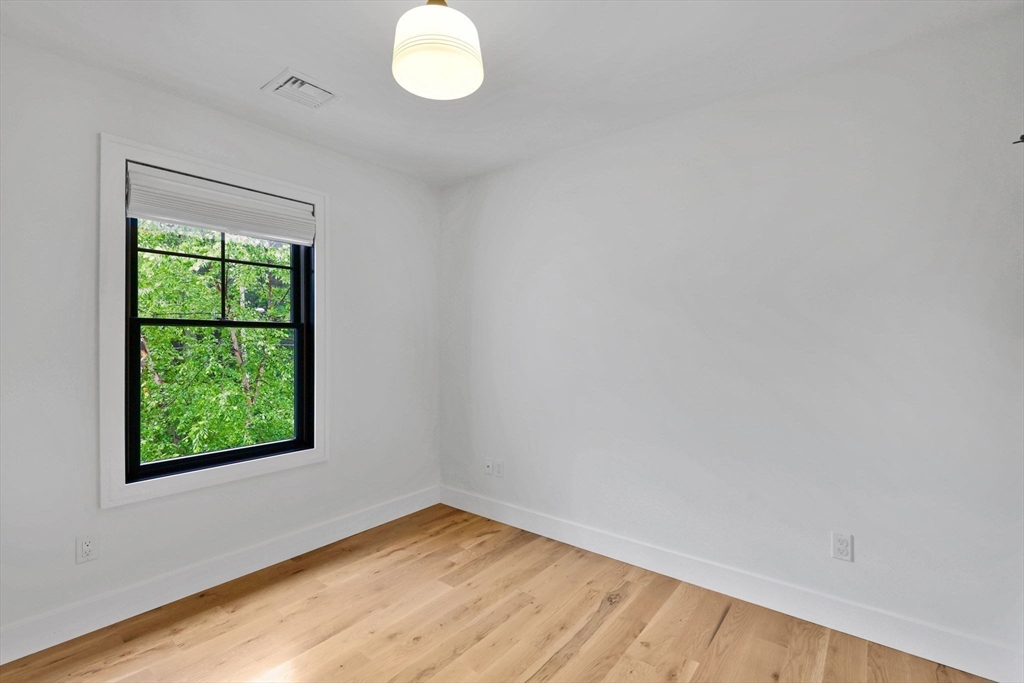 1322 Center Street Ludlow, MA 01056 - Photo 28 of 40