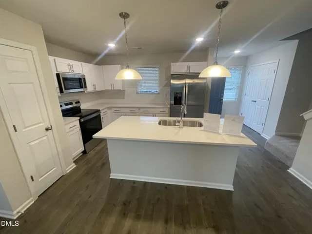 $1,650 | 1011 Peony Lane, Youngsville, NC 27596